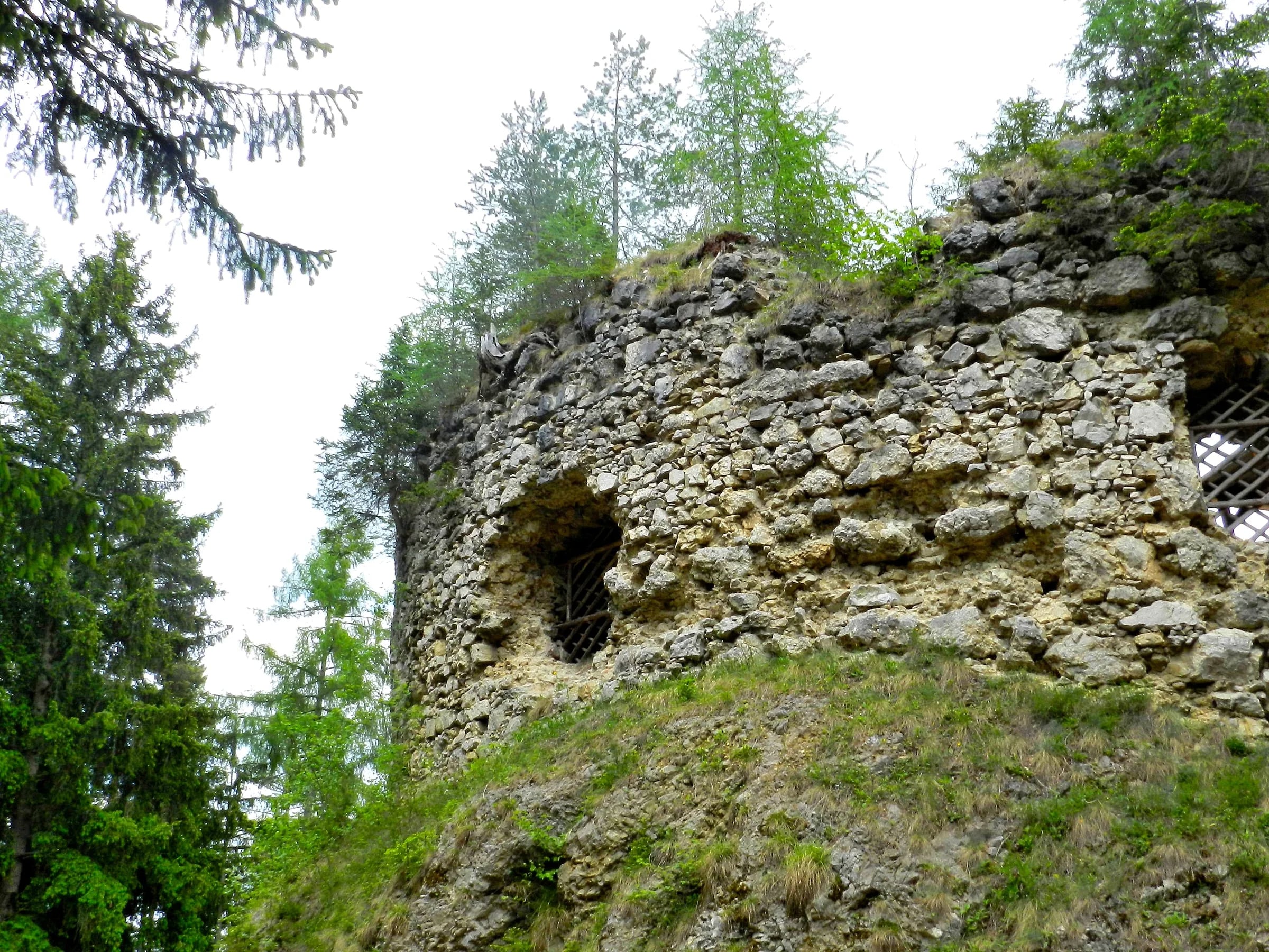 Eastern section of Eppenstein Castle ruins with historic walls