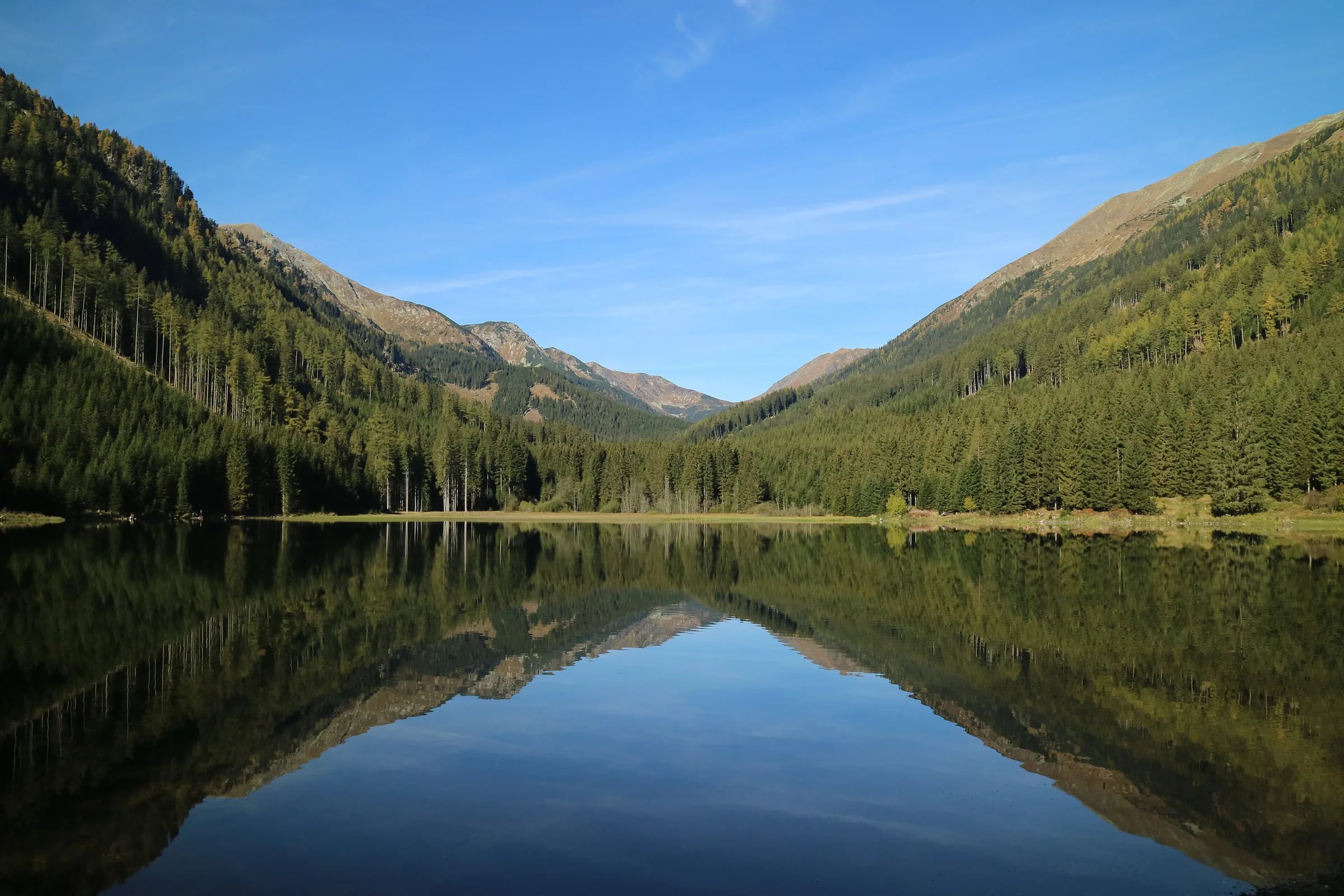 Ingeringsee in the mountain landscape of Gaal